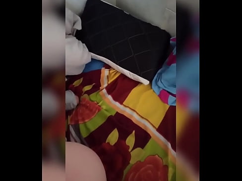 ❤️ Mening xonadoshim uyda yolg'iz qoladi, chunki eri ta'tilga ketadi va men uni sikish va eshagini sut bilan to'ldirish imkoniyatidan foydalanaman ❤ Super porno uz.porn-tub-sexer.ru ❌️